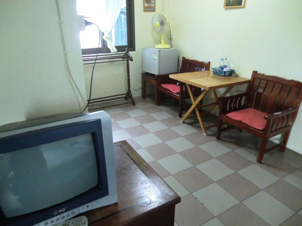 Residence House Trat Szoba fotó